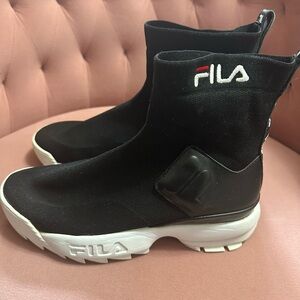 Fila UO Exclusive Disruptor Sock Boot Sneakers- Size 9
